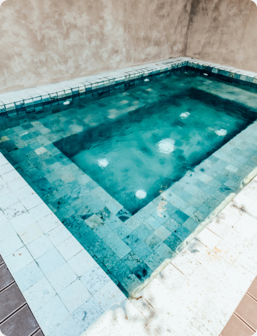 close up cold plunge pool